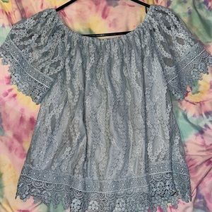 Women dray trip blouse